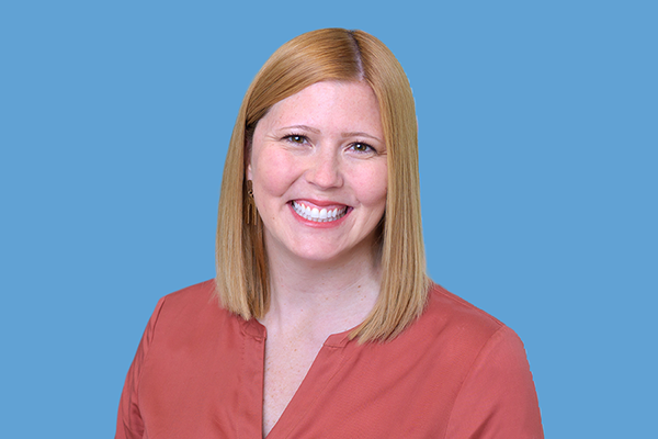 headshot of meghan cummings