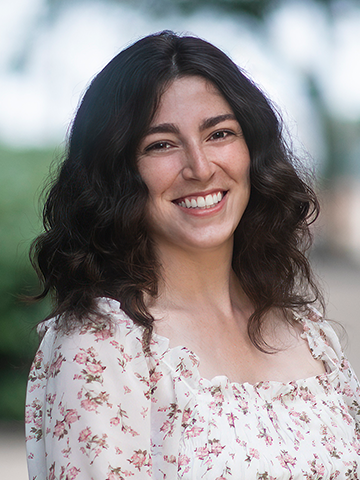 dani rose headshot