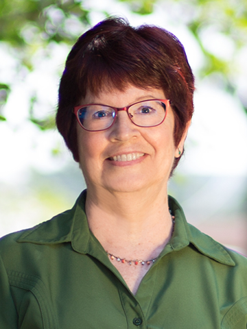 headshot of martha wood