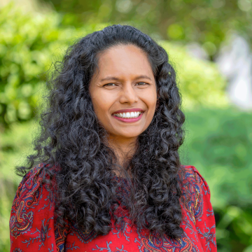 Tania Arseculeratne headshot