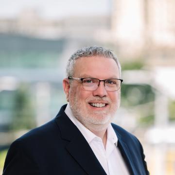 headshot of matt dunn