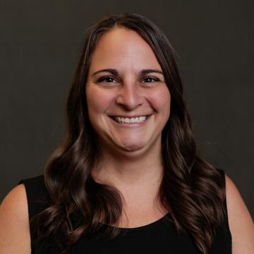 headshot of jillian foster