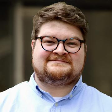 Alex Richardson headshot