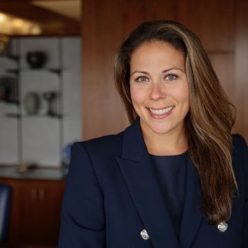headshot of kate sommerfeld