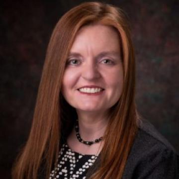 headshot of cassie turner