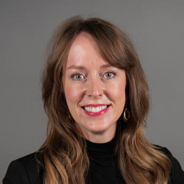 headshot of miranda williams